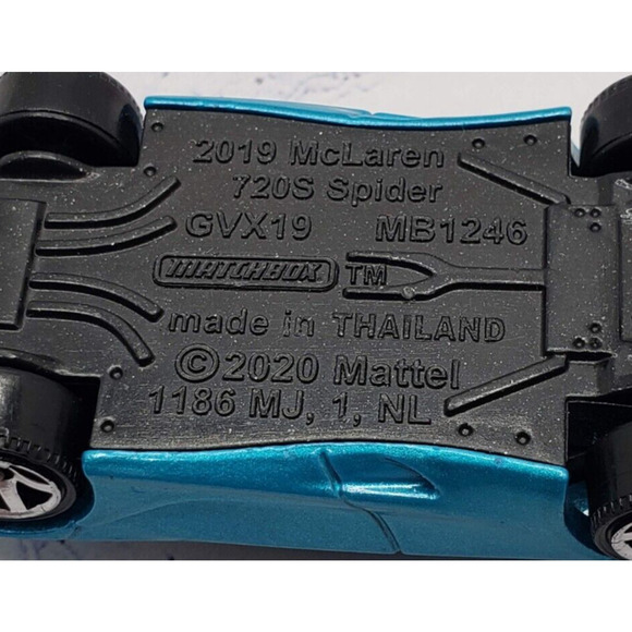 2021 Matchbox MBX Showroom #20 McLaren 720S Spider Blue With 5 Spoke Wheels - Picture 7 of 7